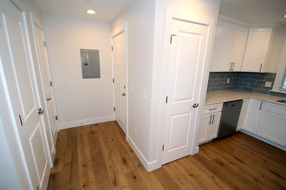 Bellevue Condo: 12840 SE 40th CT