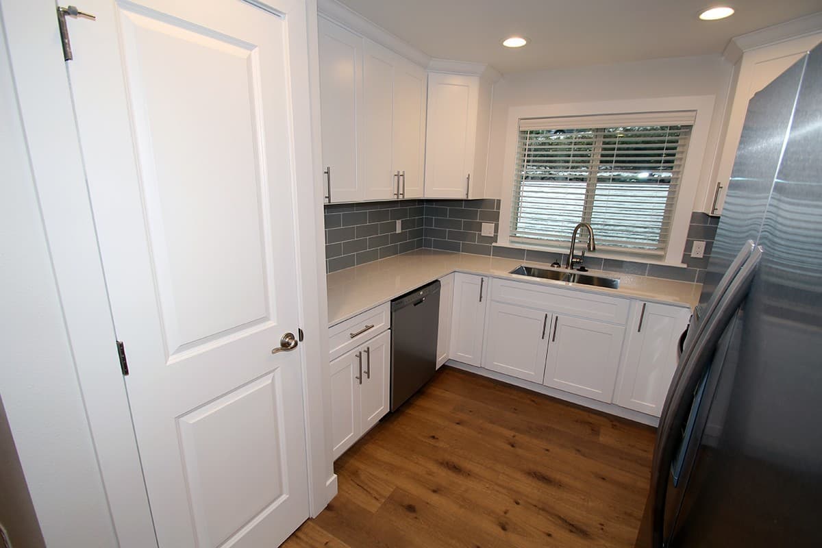 Bellevue Condo: 12840 SE 40th CT