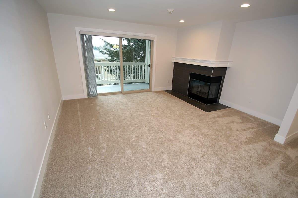 Bellevue Condo: 12840 SE 40th CT