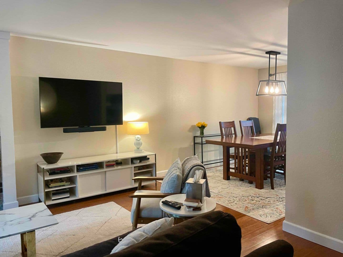 Kirkland House: 12642 NE 109th St