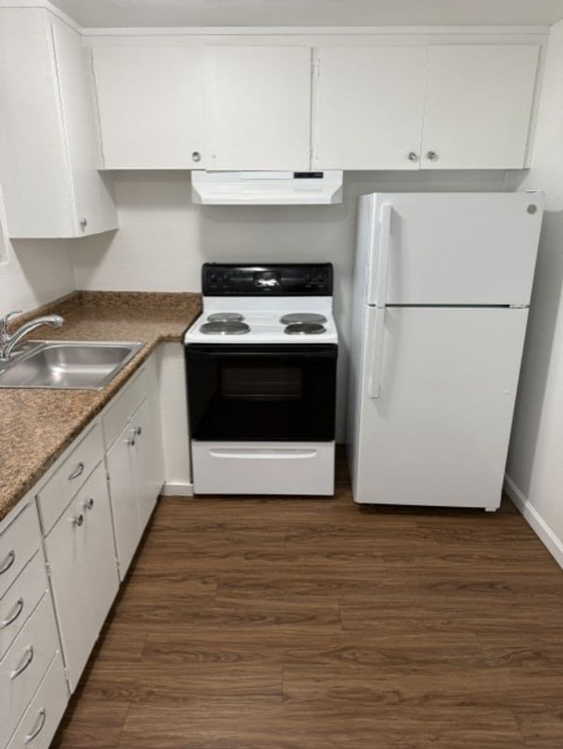 Seattle Apartment: 301 26th Ave S