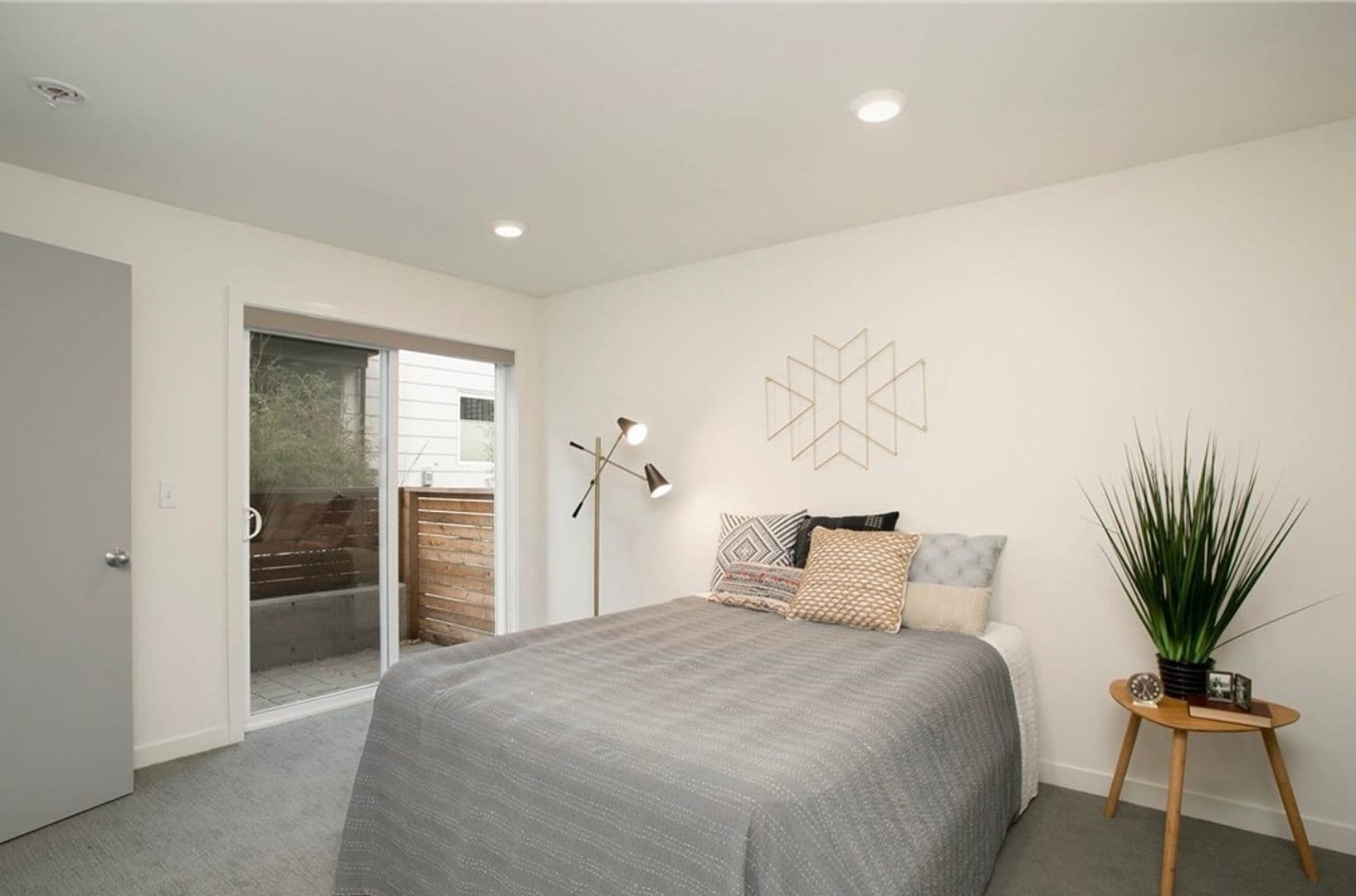 Seattle Townhome: 5917 Fauntleroy Way SW