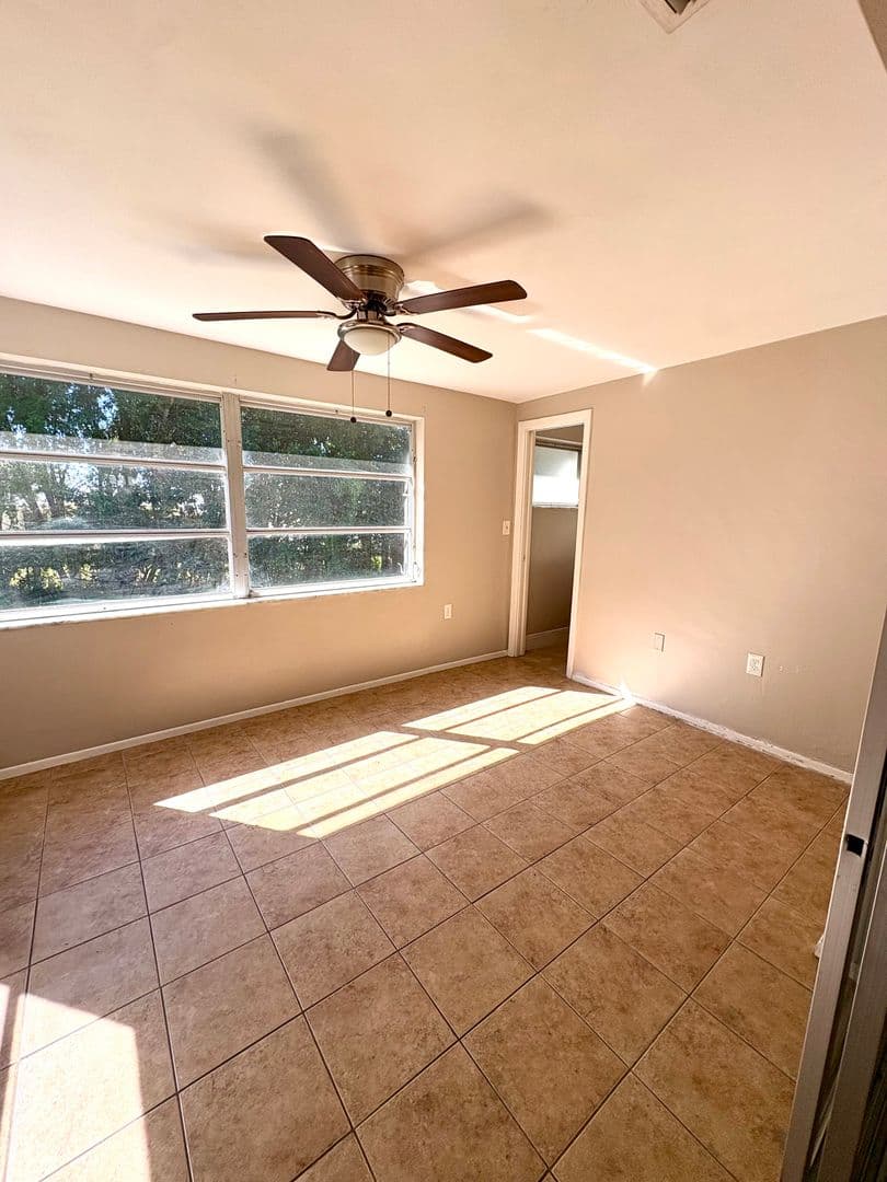 HOLIDAY House: 5032 POLAR DRIVE