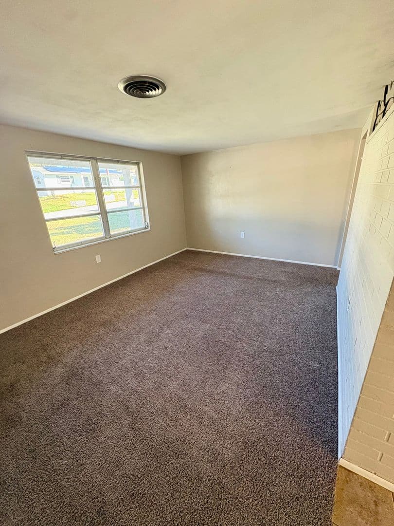 HOLIDAY House: 5032 POLAR DRIVE