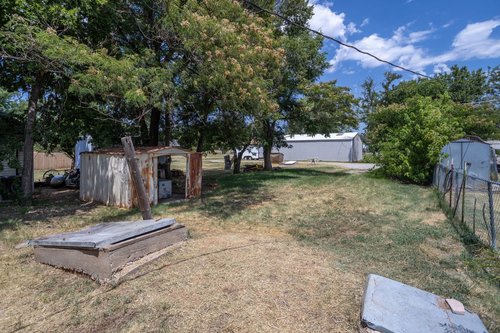 Weatherford House: 415 W. Franklin