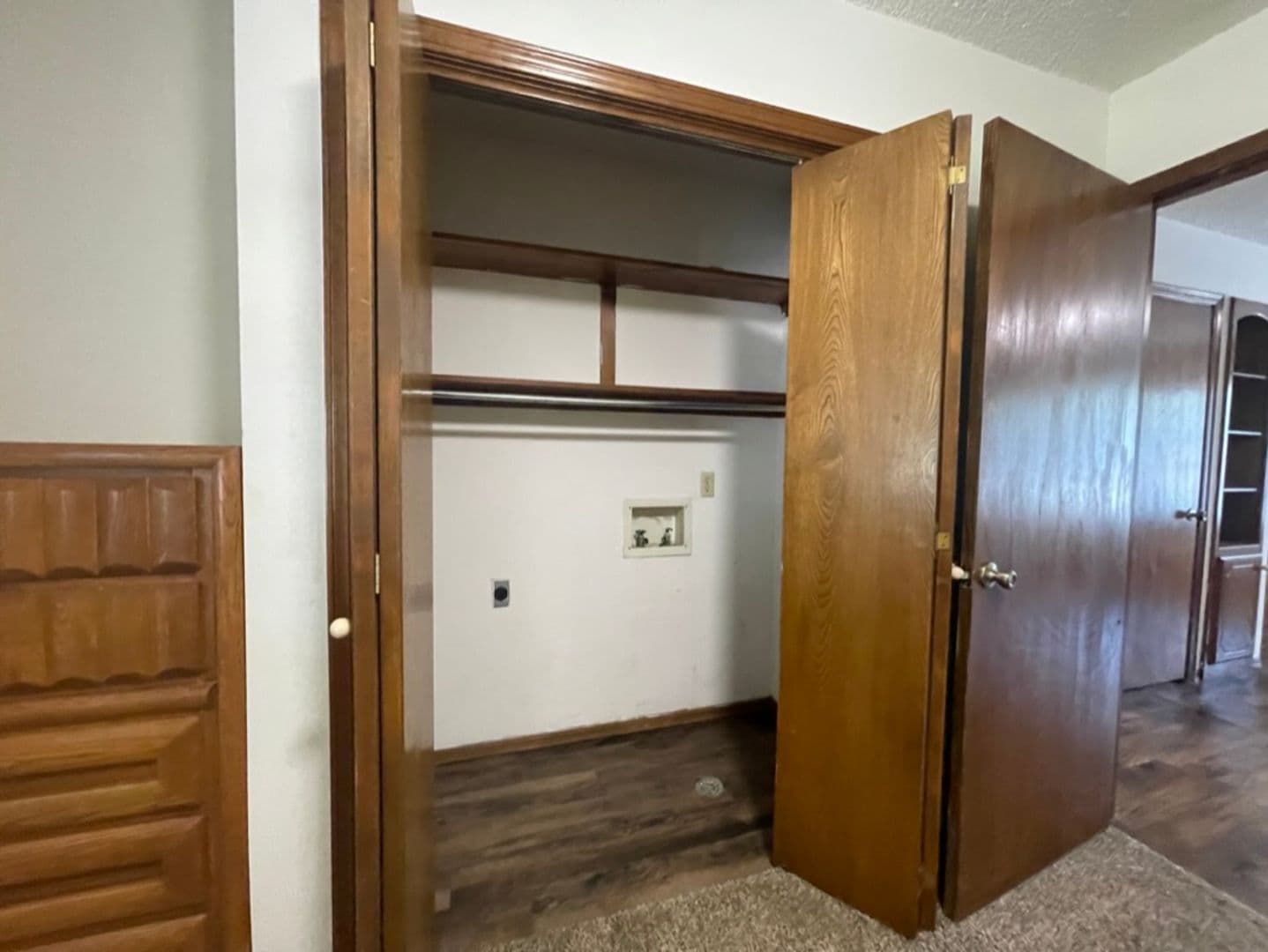 Weatherfrod Apartment: 301 E. Kee
