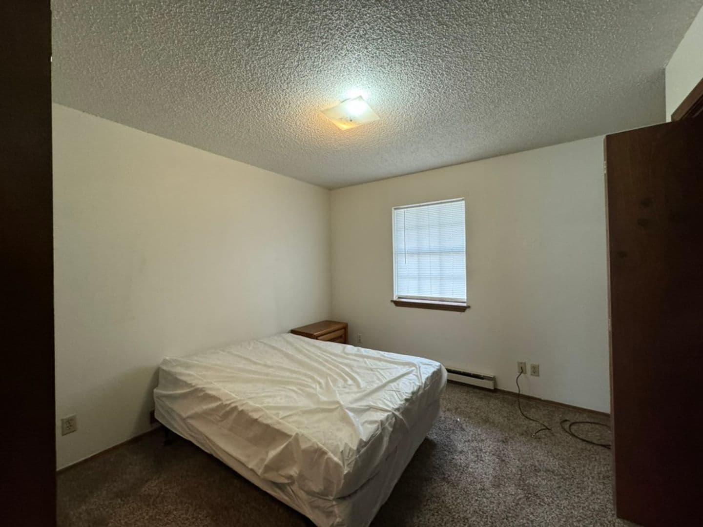 Weatherfrod Apartment: 301 E. Kee