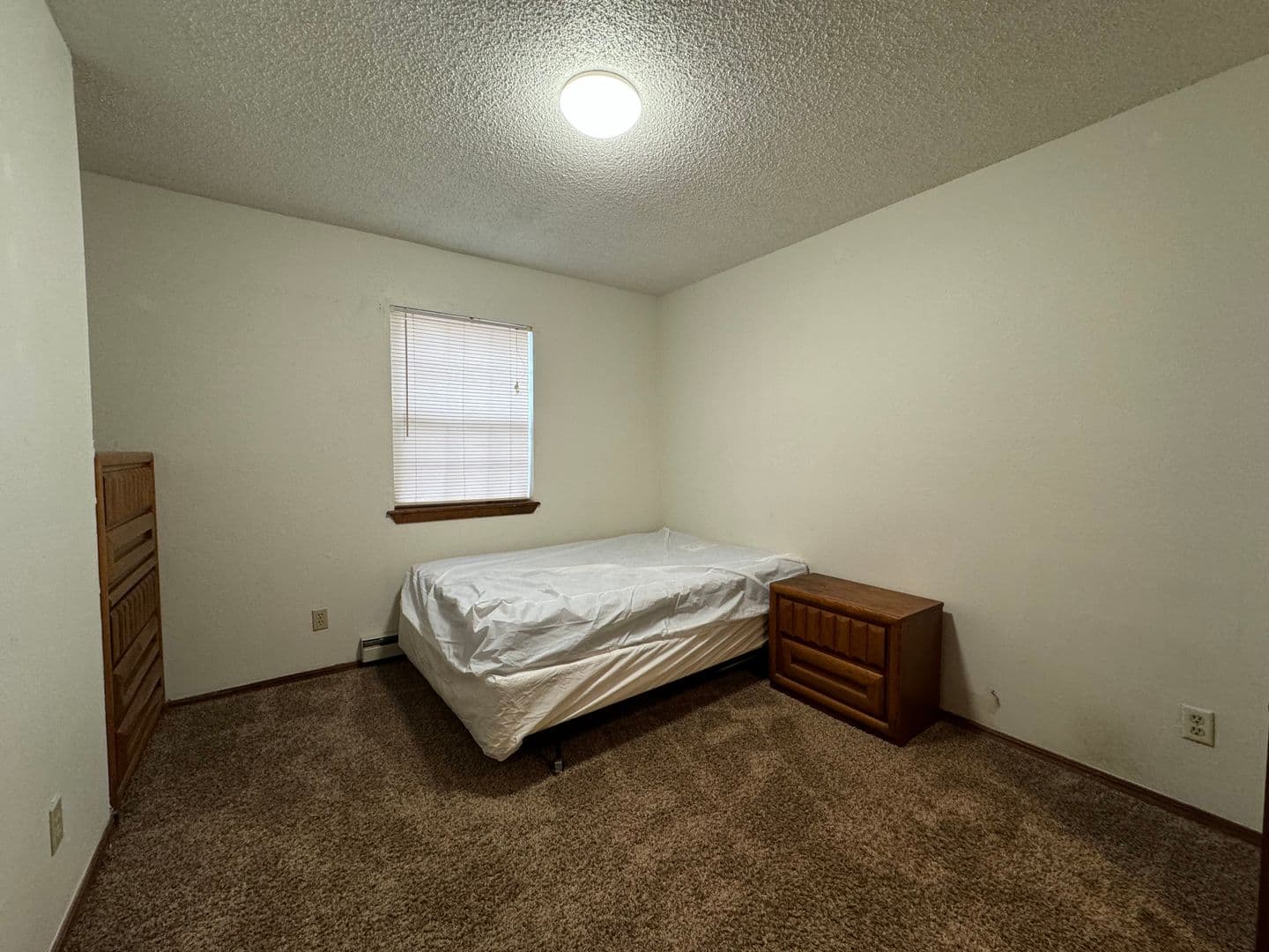 Weatherfrod Apartment: 301 E. Kee