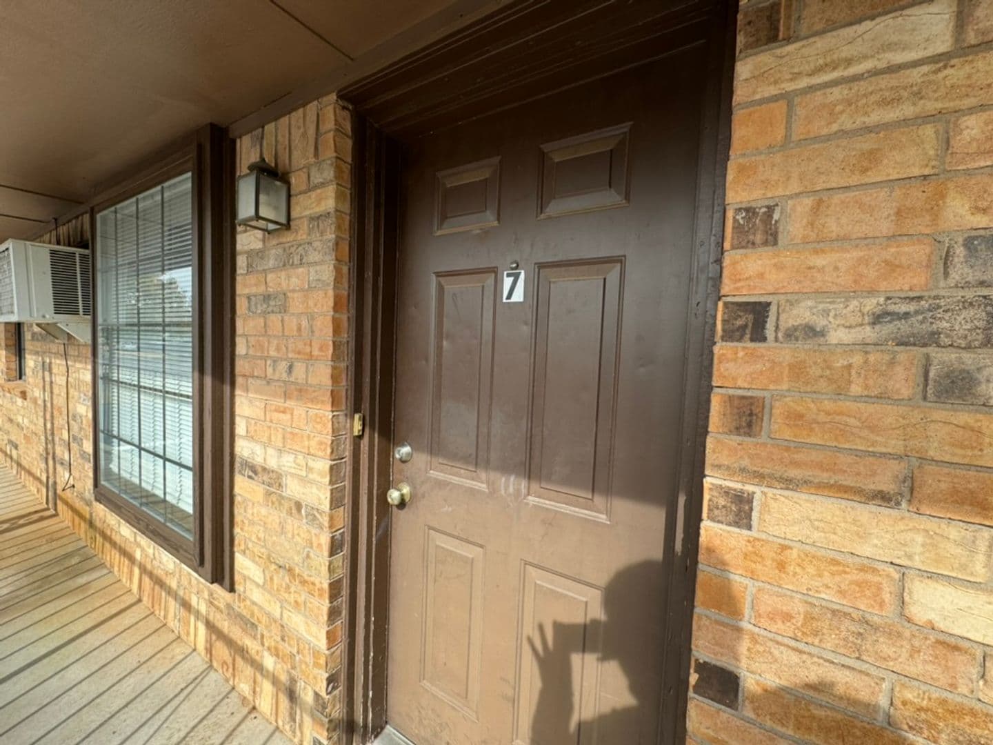 Weatherfrod Apartment: 301 E. Kee