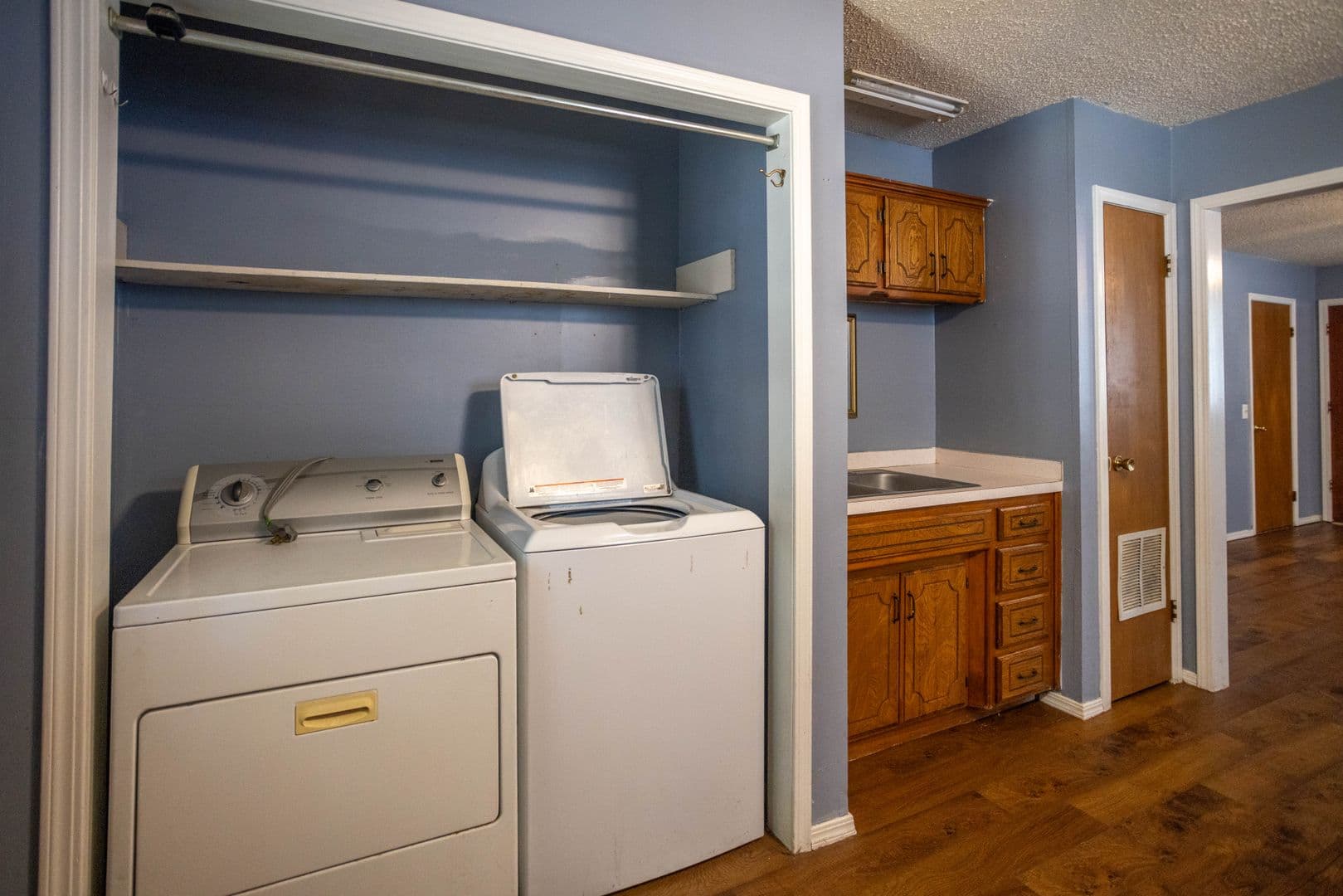 Weatherford House: 415 W. Franklin