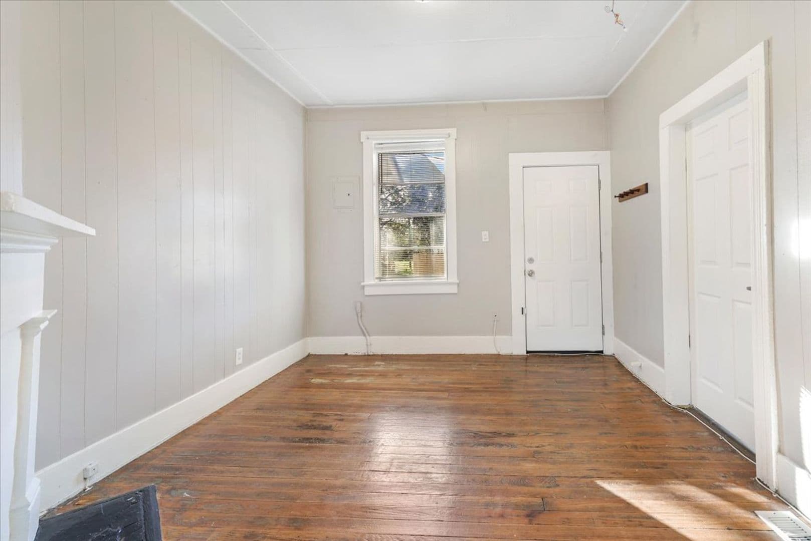 Savannah Apartment: 1708 Lennox Court