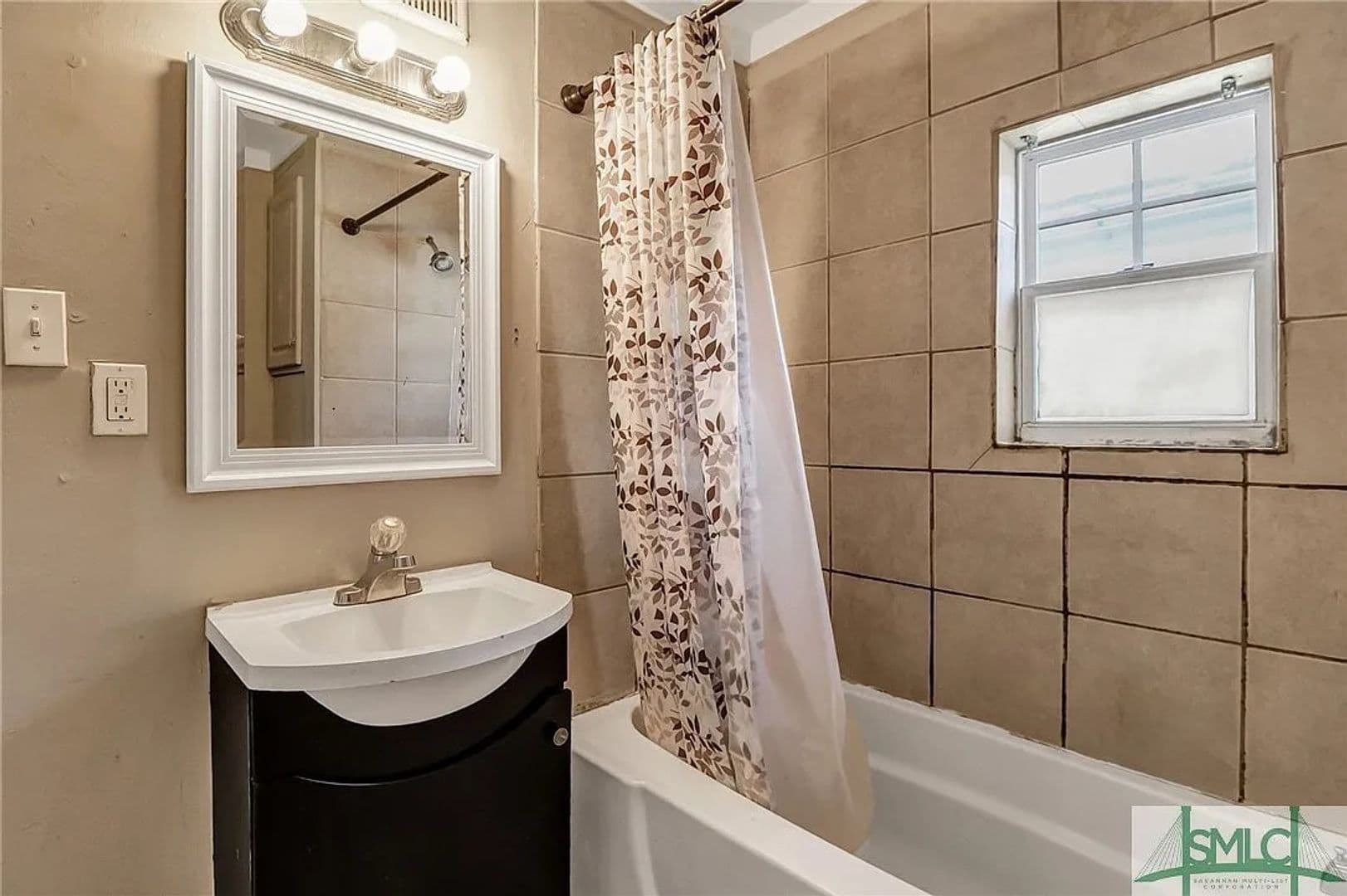 Savannah Apartment: 1710 Lennox Court
