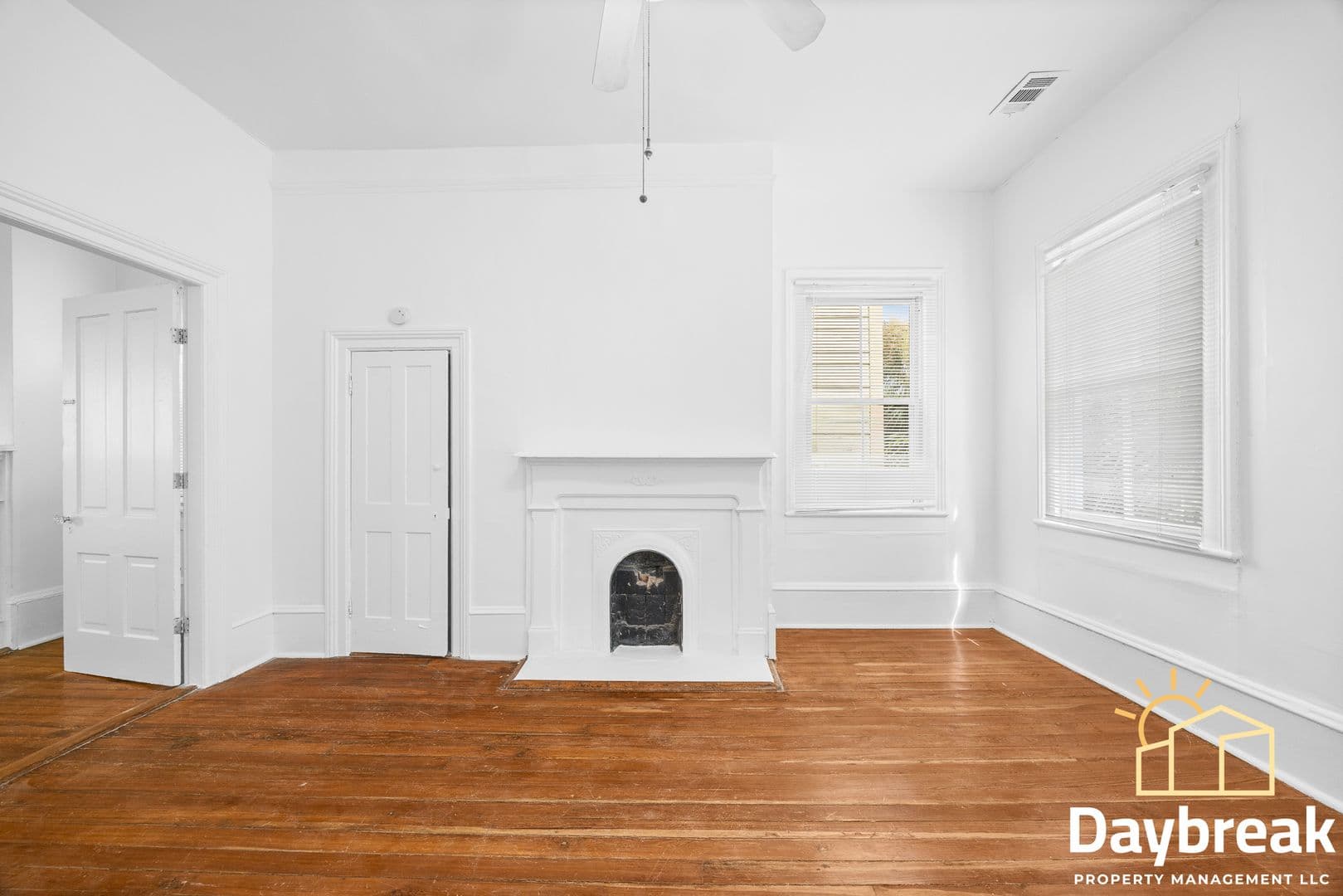 Savannah Apartment: 112 E Anderson Street
