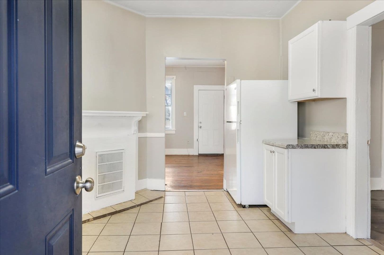 Savannah Apartment: 1708 Lennox Court