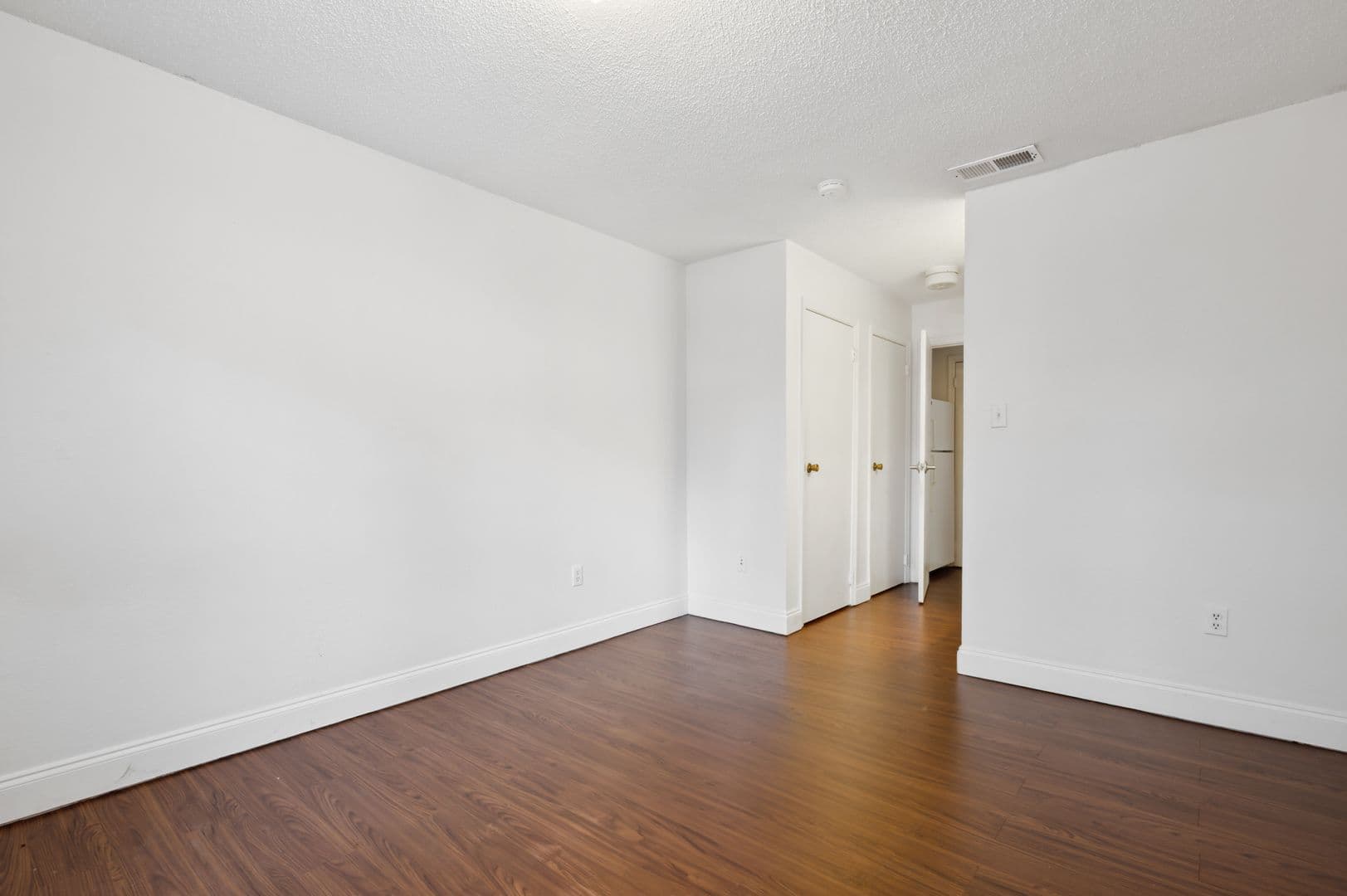 Savannah Apartment: 12220 Apache Avenue