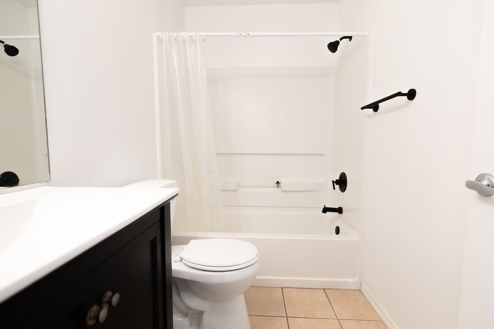 Savannah Apartment: 12220 Apache Avenue