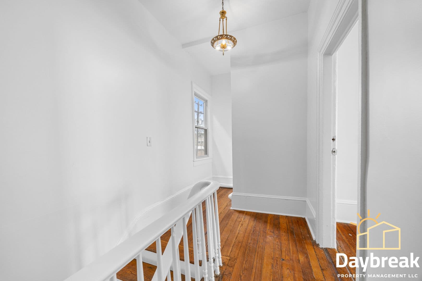 Savannah Apartment: 112 E Anderson Street