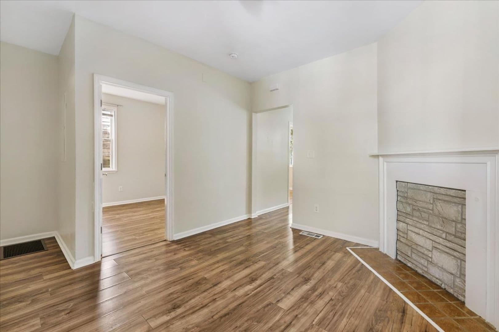 Savannah Apartment: 1709 LeGrand Street