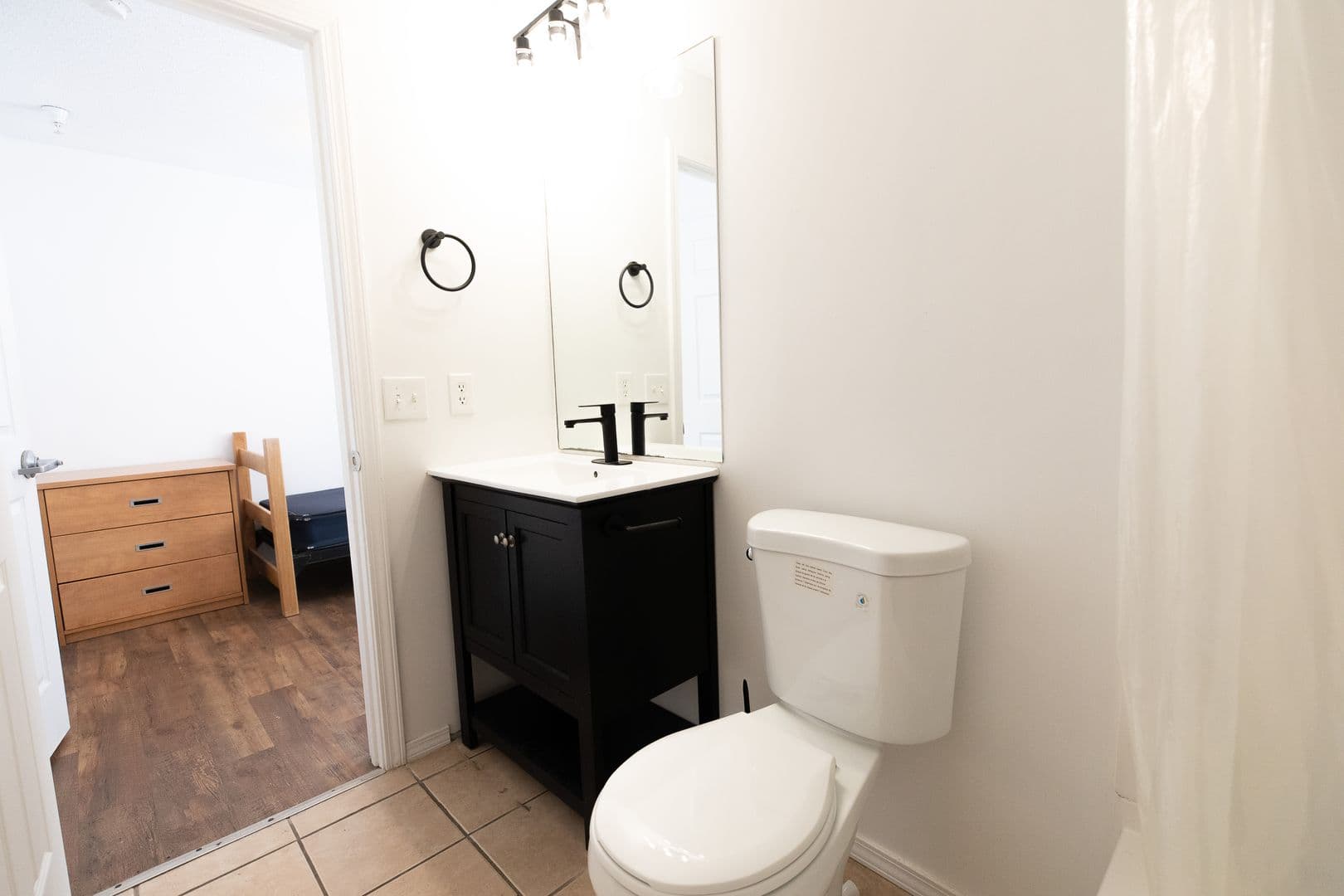 Savannah Apartment: 12220 Apache Avenue