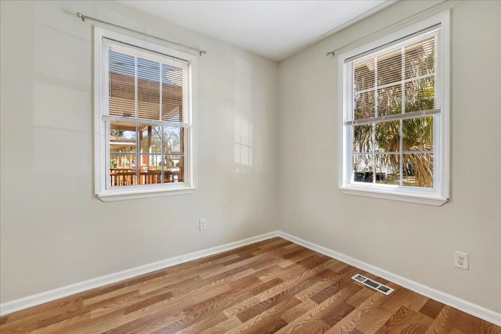 Savannah Apartment: 1709 LeGrand Street