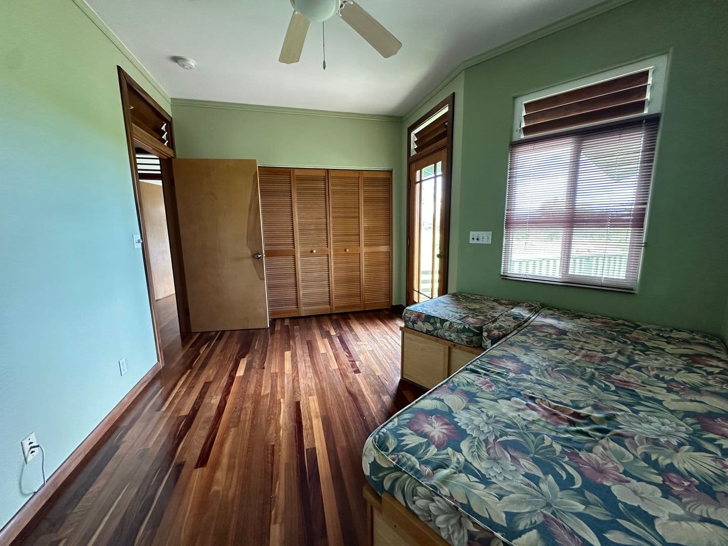 Hilo House: 1050 Ainalako RD.