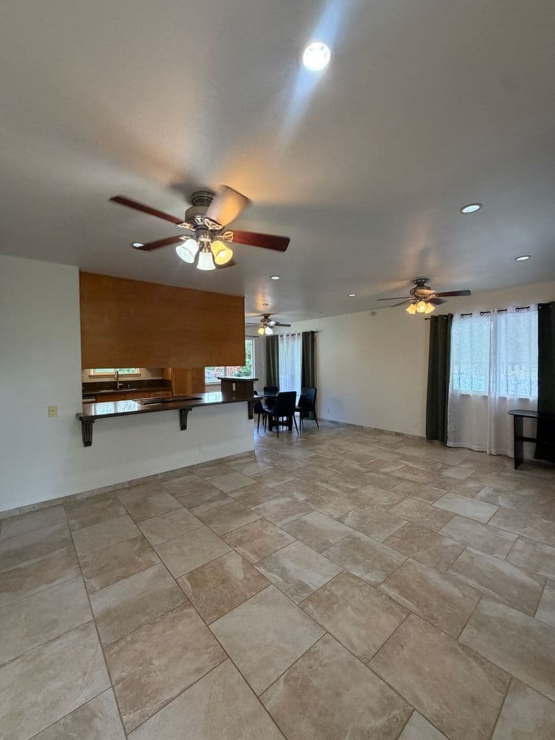 Keaau House: 15-1331 24TH Ave.