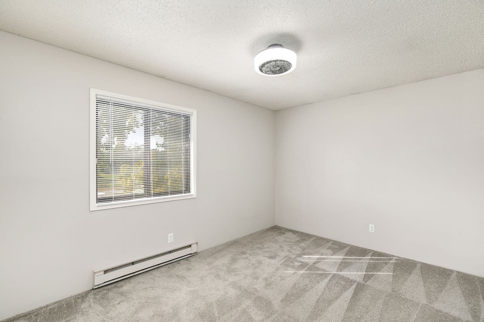 Altoona Apartment: 108 5th Ave NW, #3