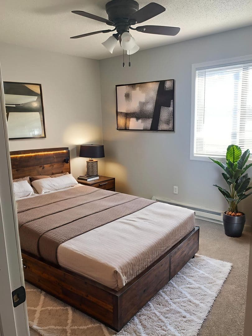 Altoona Apartment: 108 5th Ave NW, #3