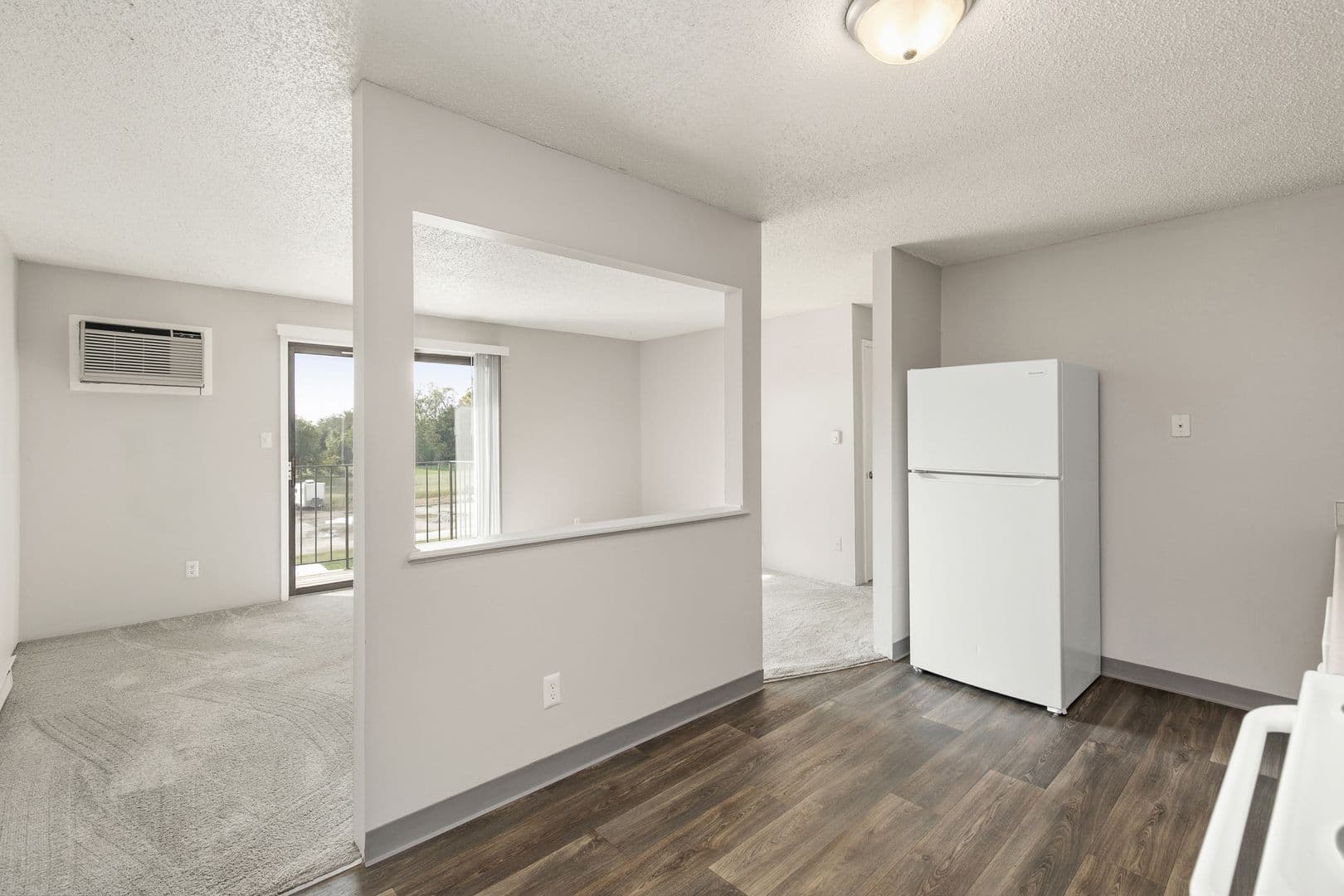 Altoona Apartment: 108 5th Ave NW, #3
