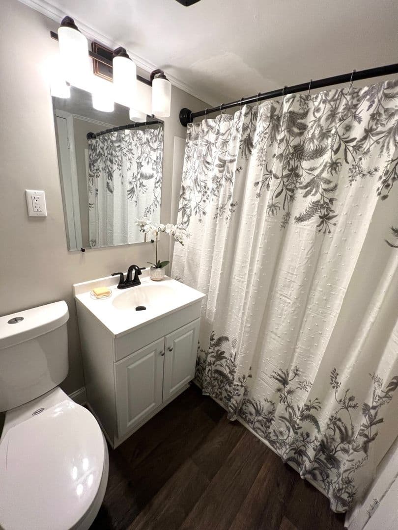Greensboro Apartment: 3200 F Lawndale Dr.