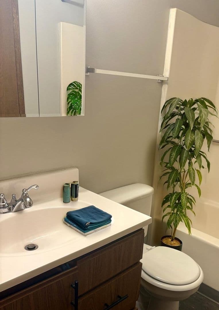 Altoona Apartment: 108 5th Ave NW, #3
