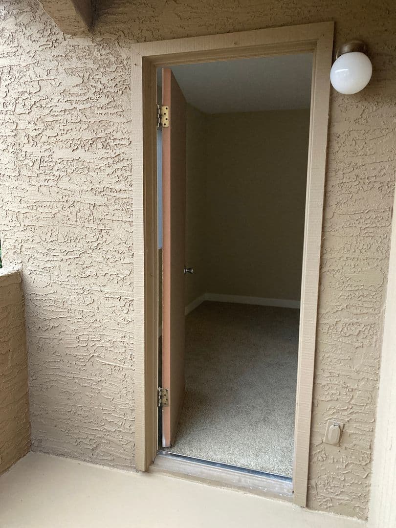 Phoenix Apartment: 5350 E Taylor St