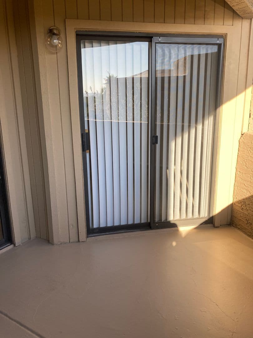Phoenix Apartment: 5350 E Taylor St