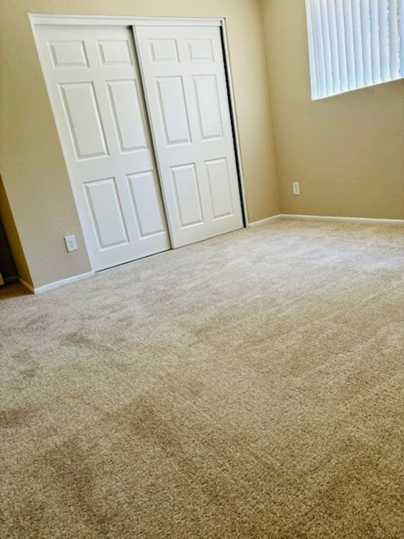 Phoenix Apartment: 1750 E Bell Rd.