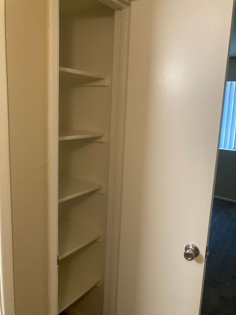 Phoenix Apartment: 5350 E Taylor St