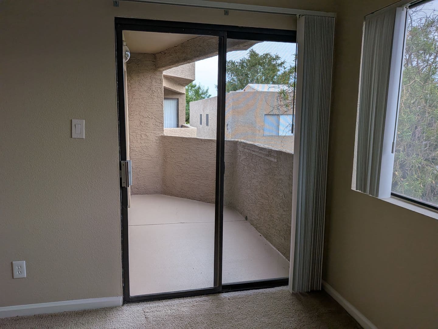 Phoenix Apartment: 5350 E Taylor St