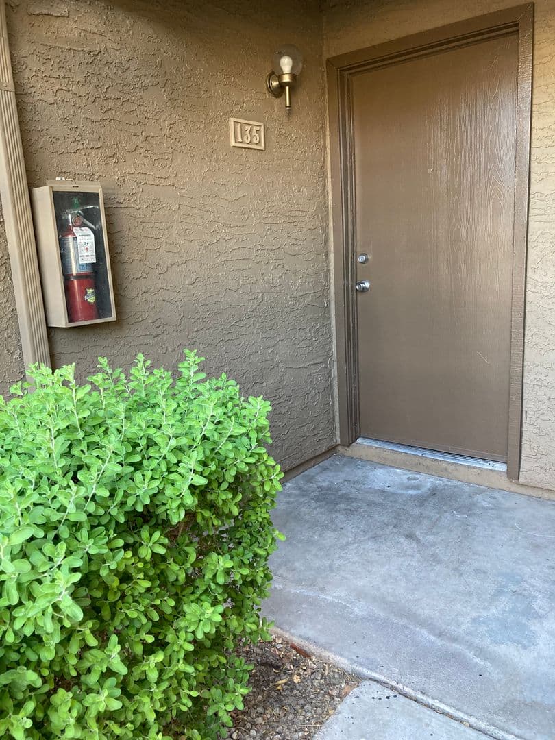 Phoenix Apartment: 5350 E Taylor St