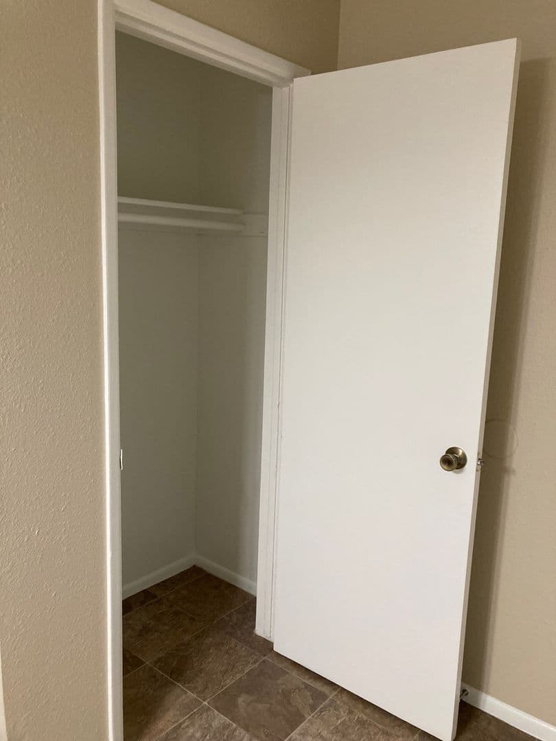 Phoenix Apartment: 5350 E Taylor St