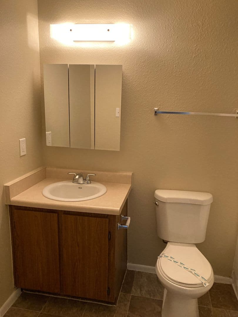 Phoenix Apartment: 5350 E Taylor St