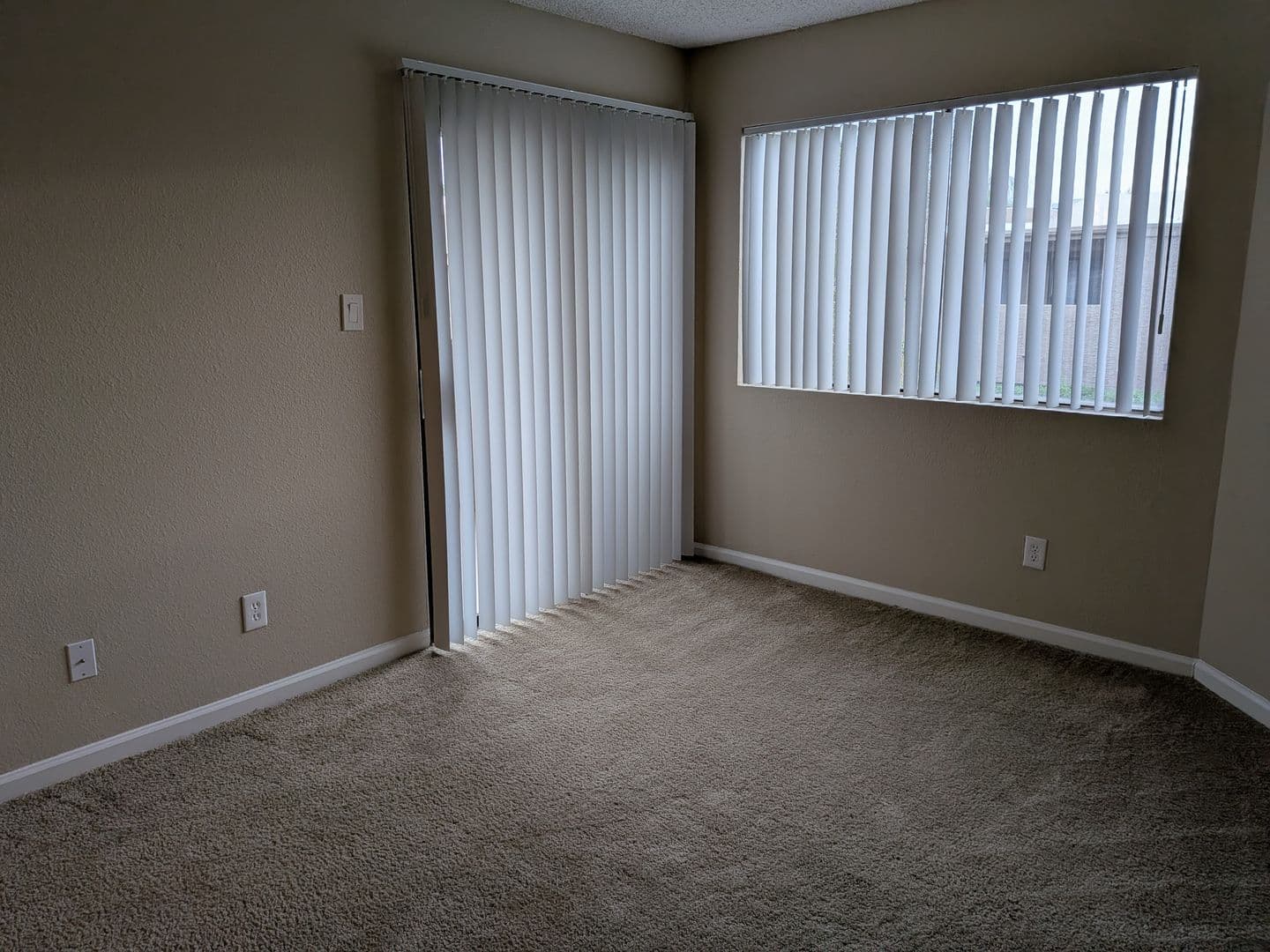 Phoenix Apartment: 5350 E Taylor St