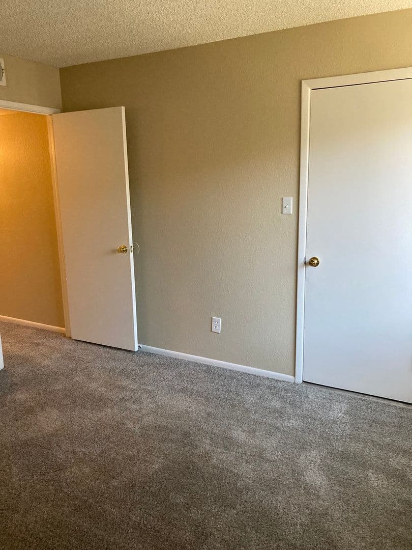 Phoenix Apartment: 5350 E Taylor St