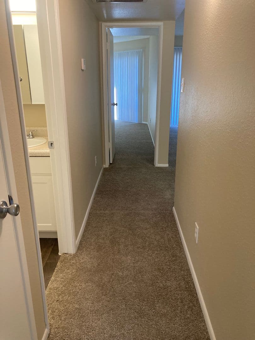 Phoenix Apartment: 5350 E Taylor St