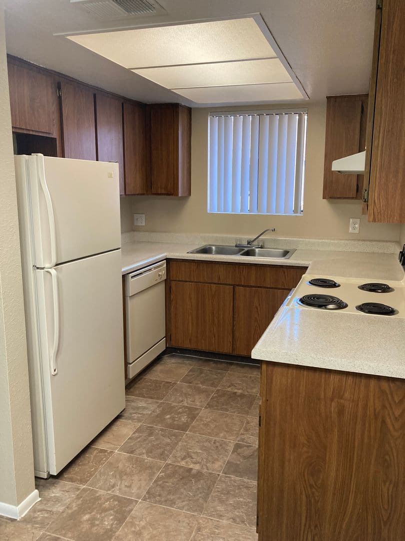 Phoenix Apartment: 5350 E Taylor St