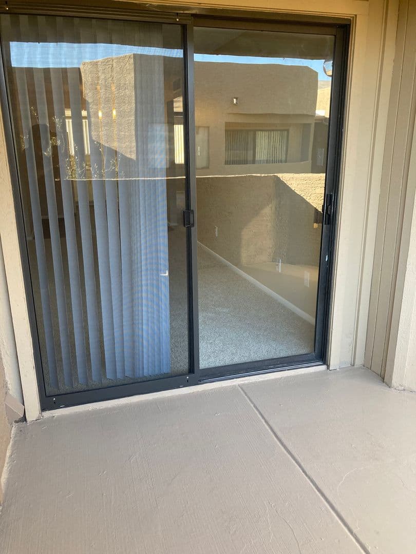 Phoenix Apartment: 5350 E Taylor St