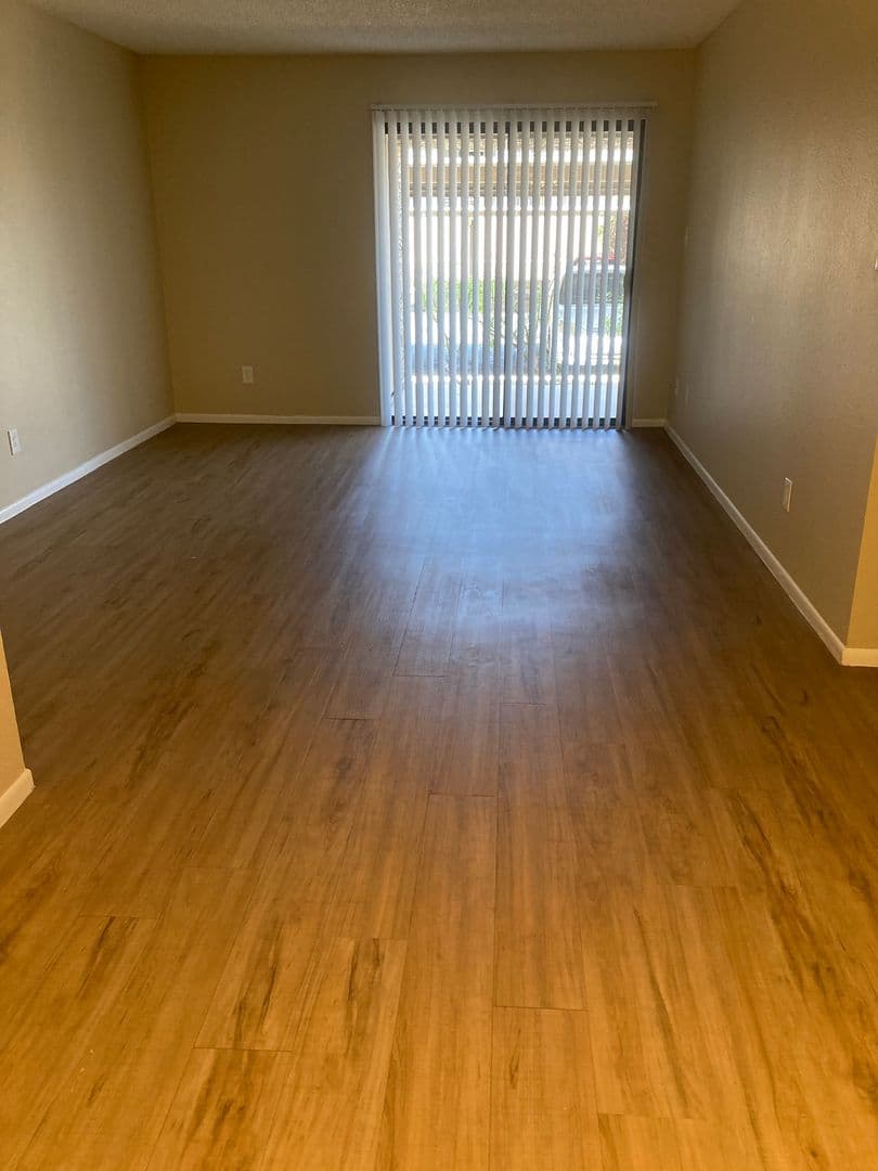 Phoenix Apartment: 5350 E Taylor St