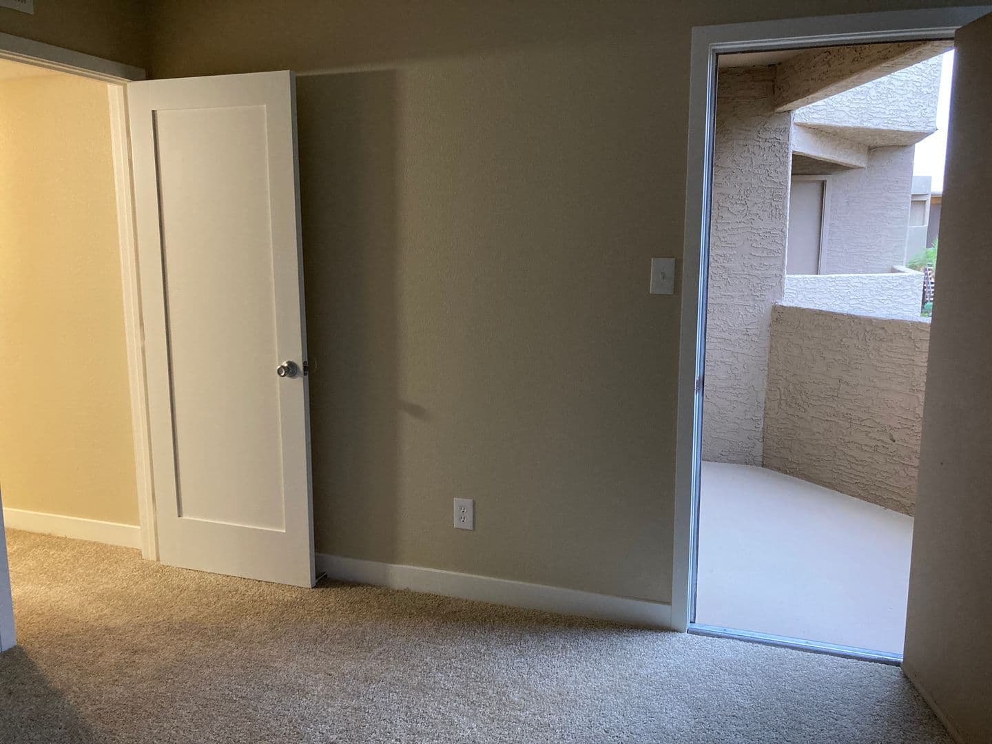 Phoenix Apartment: 5350 E Taylor St