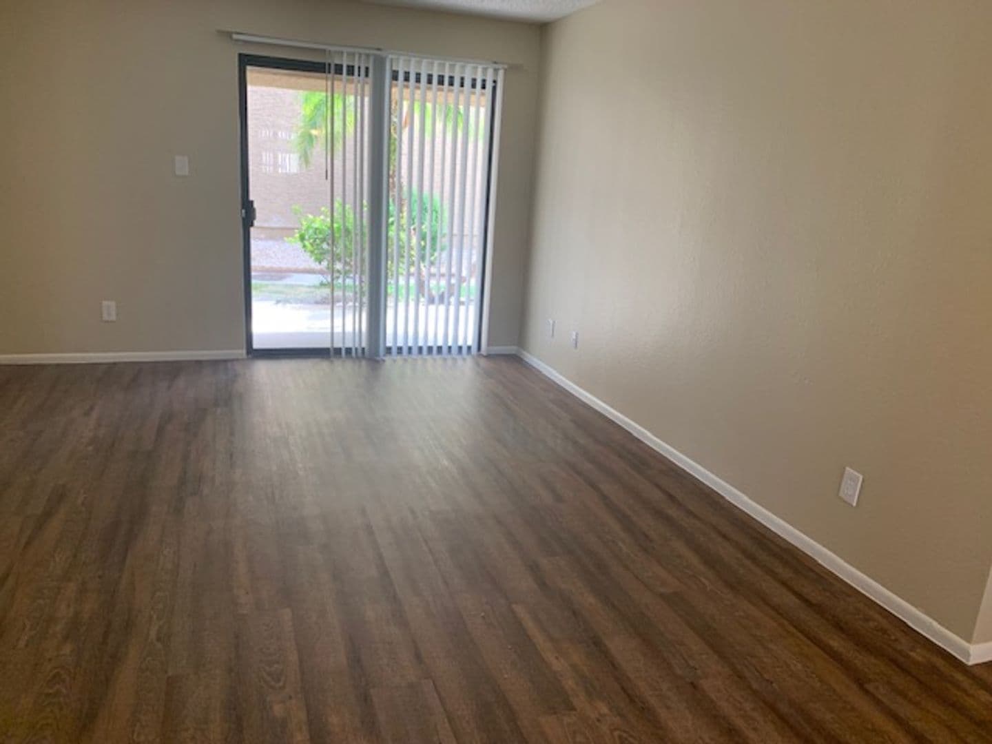 Phoenix Apartment: 5350 E Taylor St