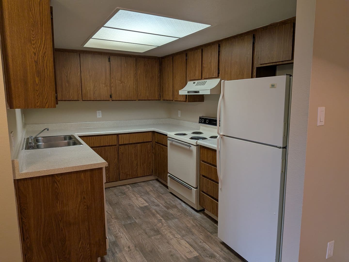 Phoenix Apartment: 5350 E Taylor St