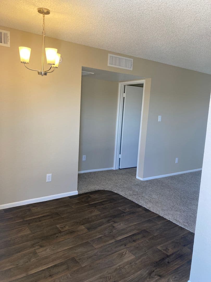 Phoenix Apartment: 5350 E Taylor St