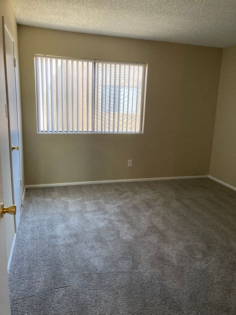 Phoenix Apartment: 5350 E Taylor St